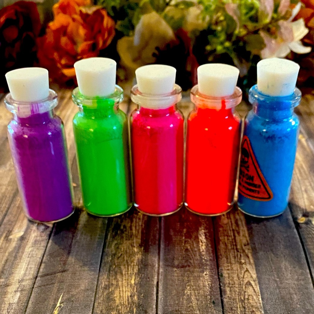Makeup A Murder Poison Neons and Sealant